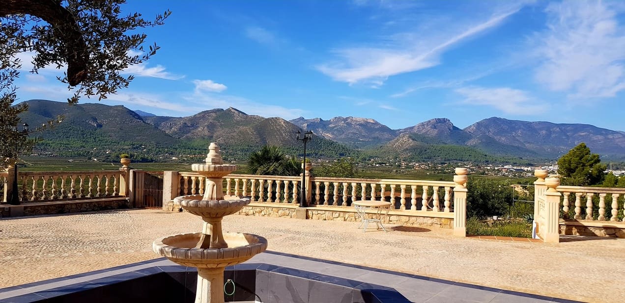 9 soveværelse Restaurant/Bar til salg i Lliber med garage - € 1.550.000 (Ref: 8683138)