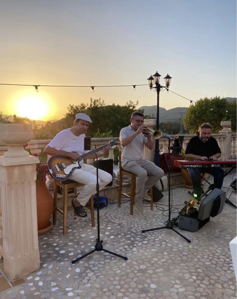 9 soveværelse Guesthouse/B & B til salg i Lliber med garage - € 1.550.000 (Ref: 8688948)