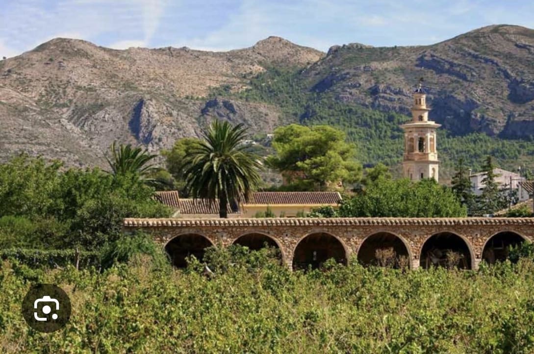 9 soveværelse Guesthouse/B & B til salg i Lliber med garage - € 1.550.000 (Ref: 8688948)