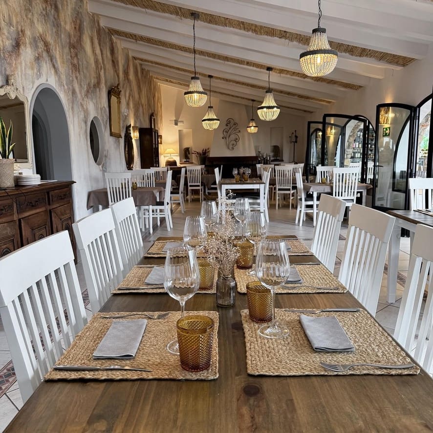 9 soveværelse Guesthouse/B & B til salg i Lliber med garage - € 1.550.000 (Ref: 8688948)