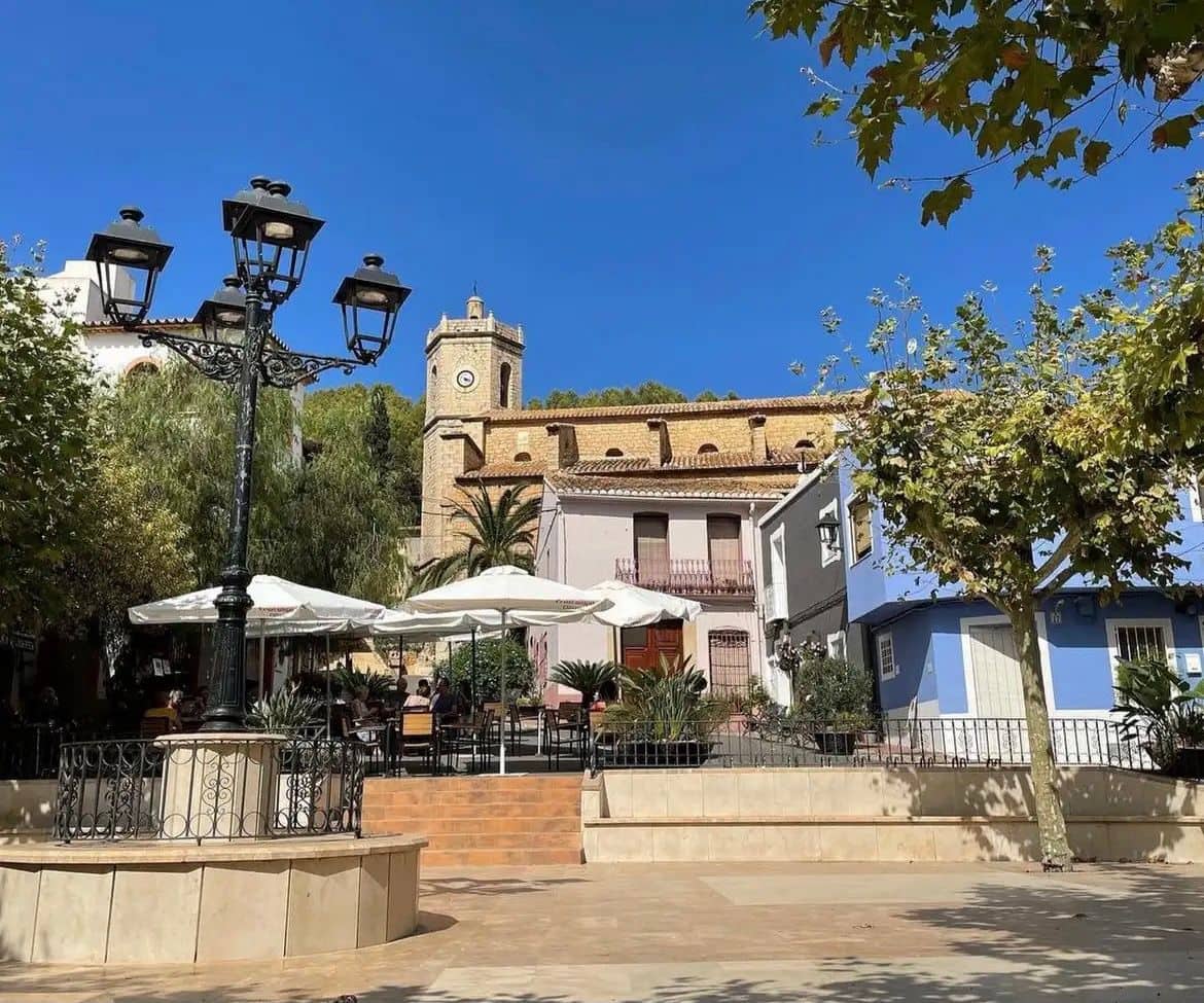 9 soveværelse Guesthouse/B & B til salg i Lliber med garage - € 1.550.000 (Ref: 8688948)