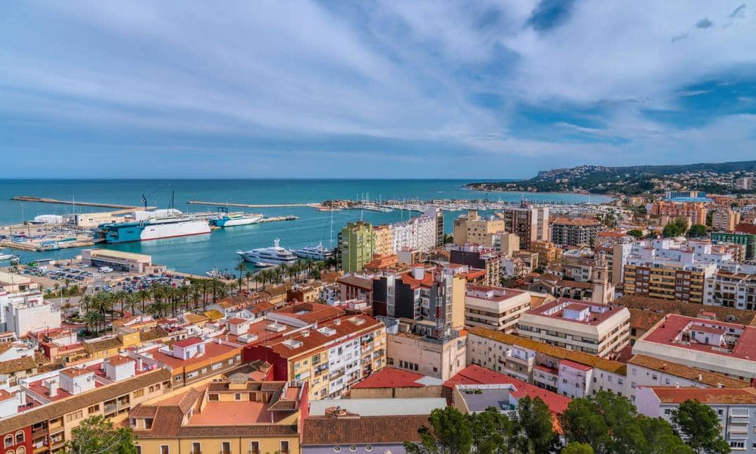 2 slaapkamer Villa te koop in Denia met garage - € 495.000 (Ref: 8763172)