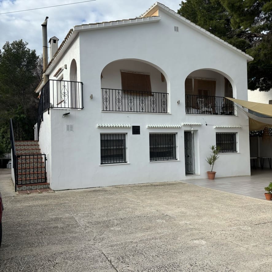2 slaapkamer Villa te koop in Denia met garage - € 495.000 (Ref: 8763172)