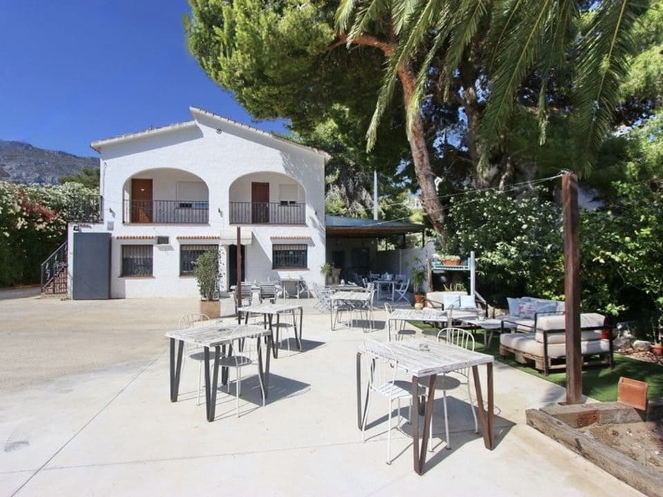 2 slaapkamer Villa te koop in Denia met garage - € 495.000 (Ref: 8763172)