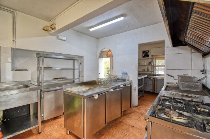 2 slaapkamer Villa te koop in Denia met garage - € 495.000 (Ref: 8763172)