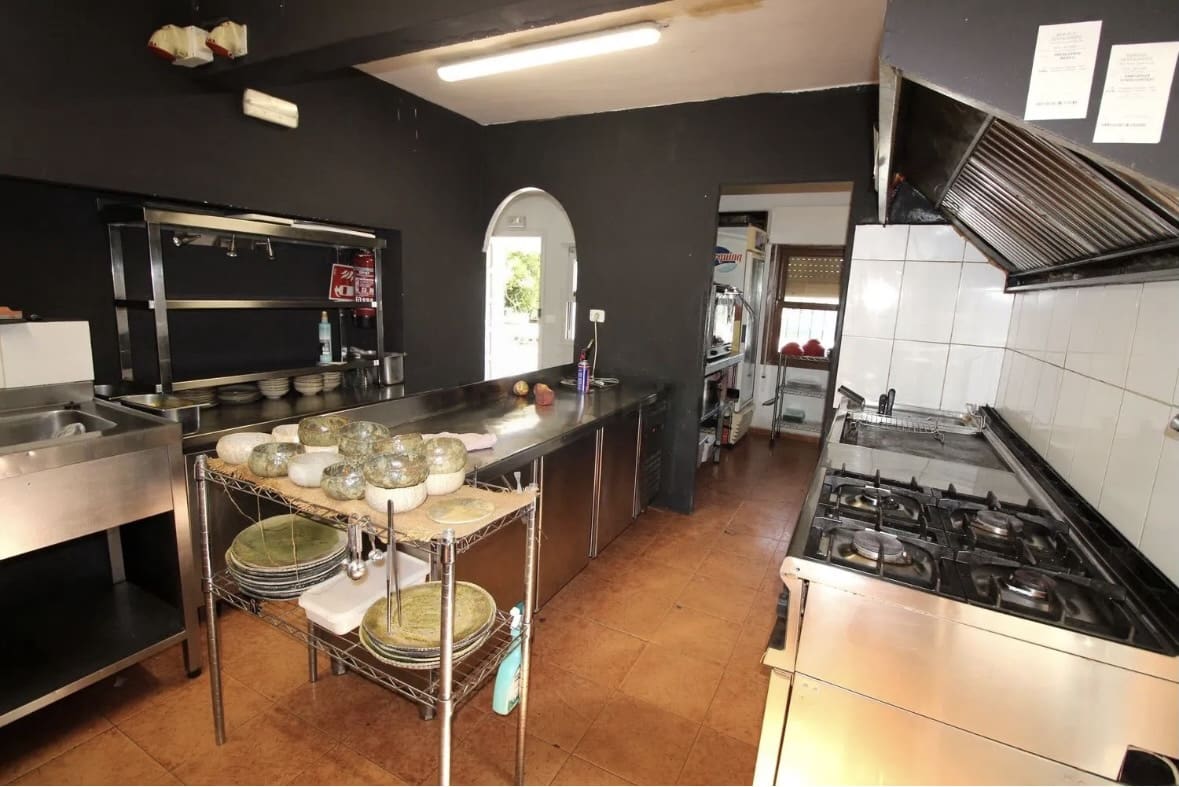 2 slaapkamer Villa te koop in Denia met garage - € 495.000 (Ref: 8763172)