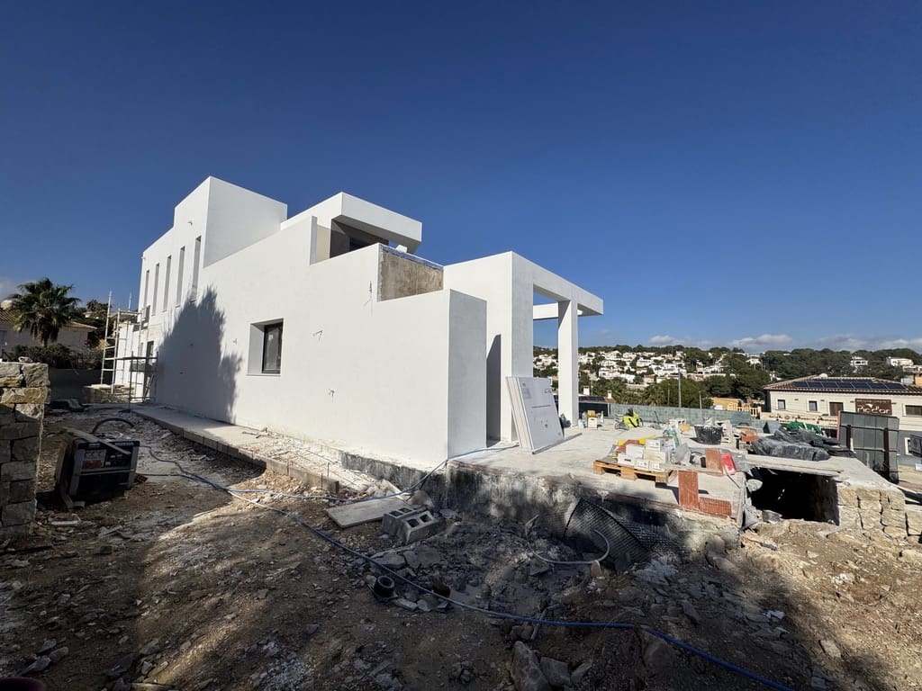 4 bedroom Villa for sale in Benissa with garage - € 3,195,000 (Ref: 8793766)