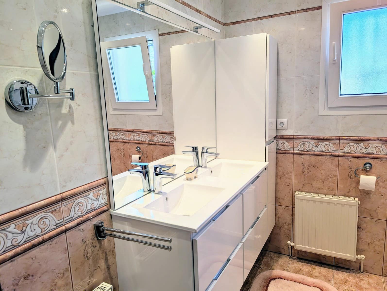 4 bedroom Villa for sale in Moraira with pool - € 665,000 (Ref: 8793770)