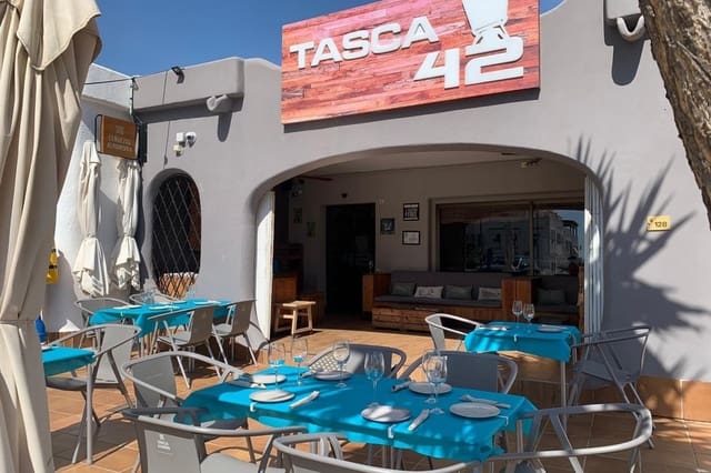 Gewerbe zu verkaufen in Moraira, Teulada-Moraira - 130.000 € (Ref: 8793779)