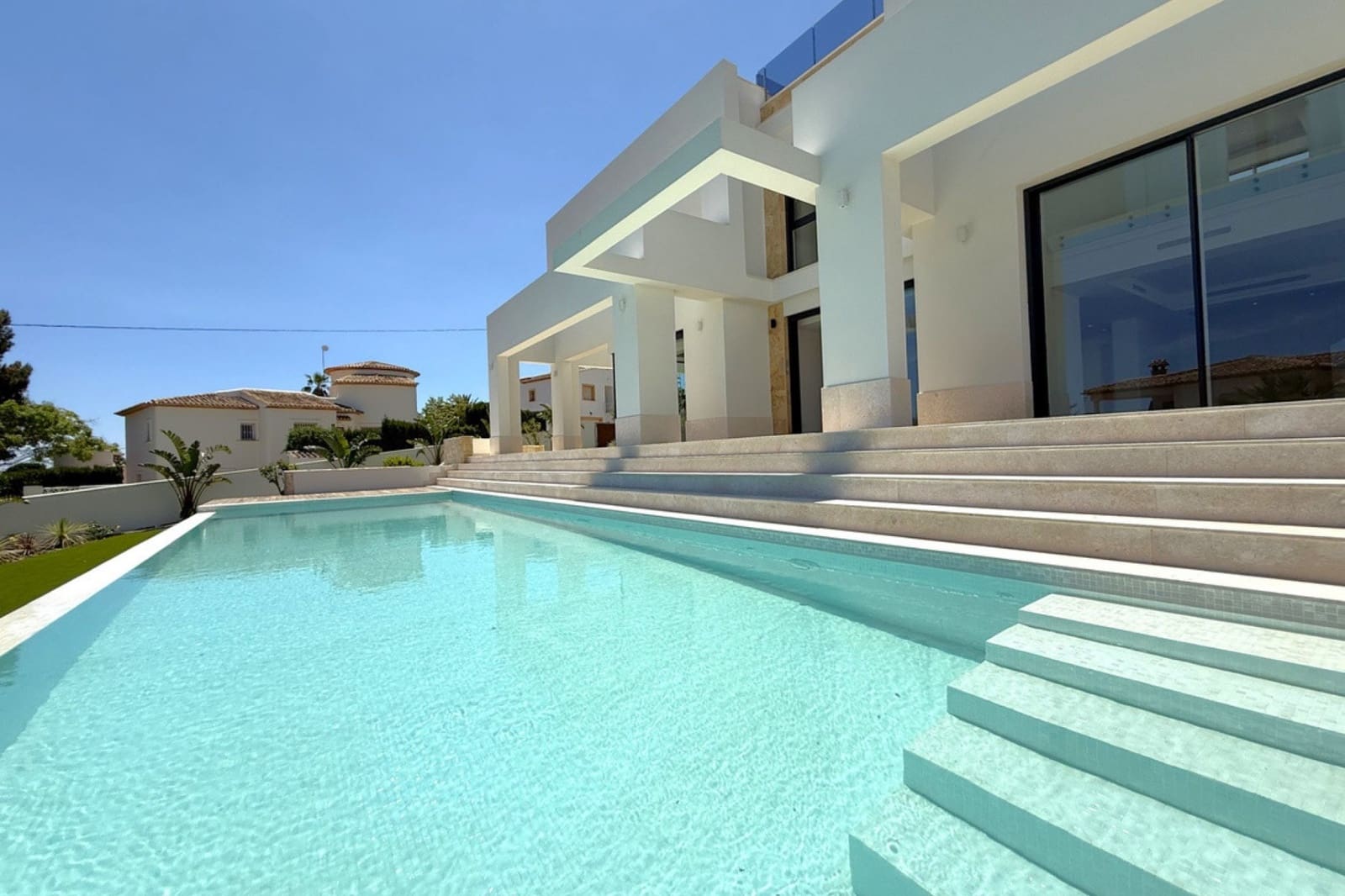 4 bedroom Villa for sale in Benissa - € 2,260,000 (Ref: 8793798)