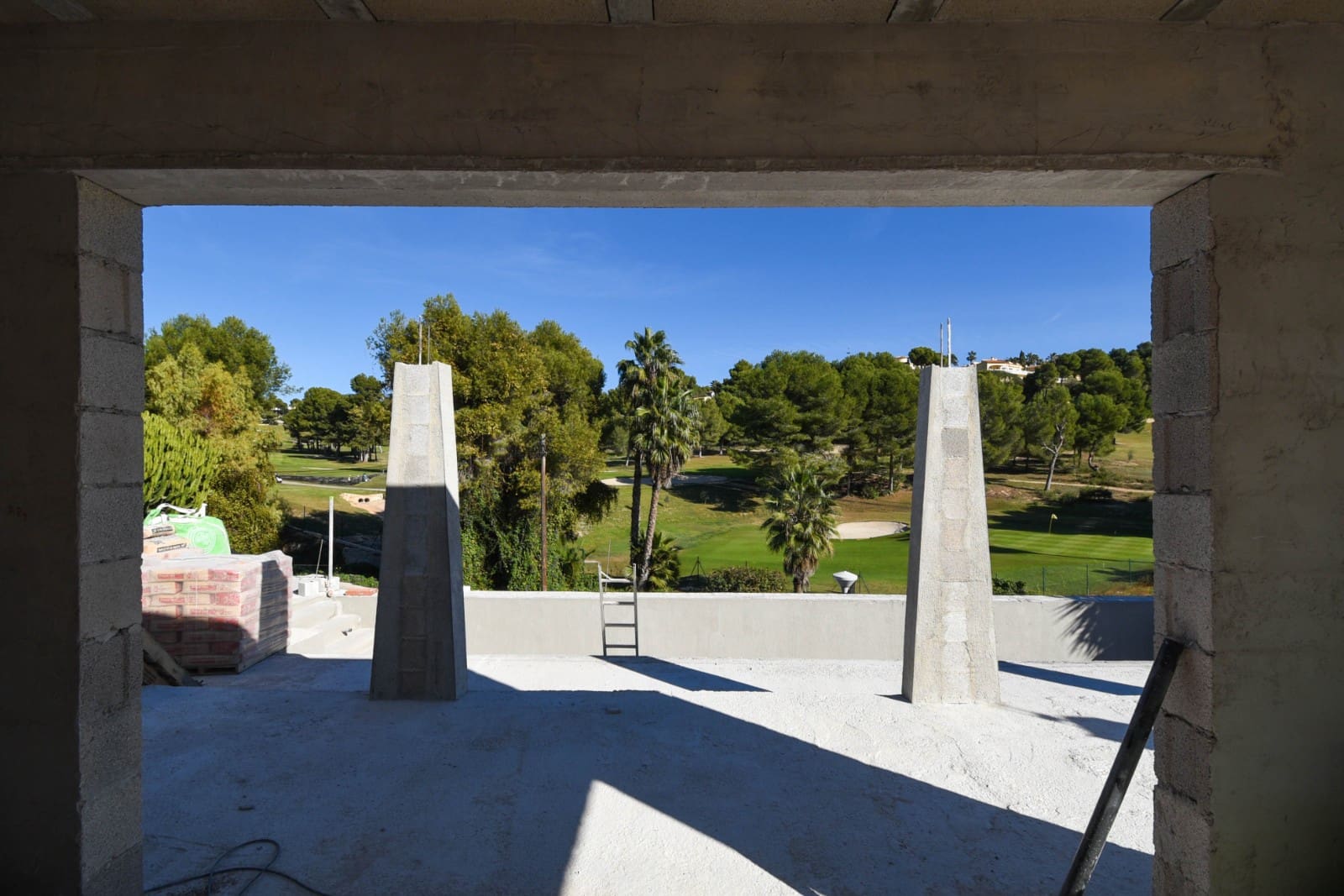 4 bedroom Villa for sale in Moraira - € 1,975,000 (Ref: 8793816)