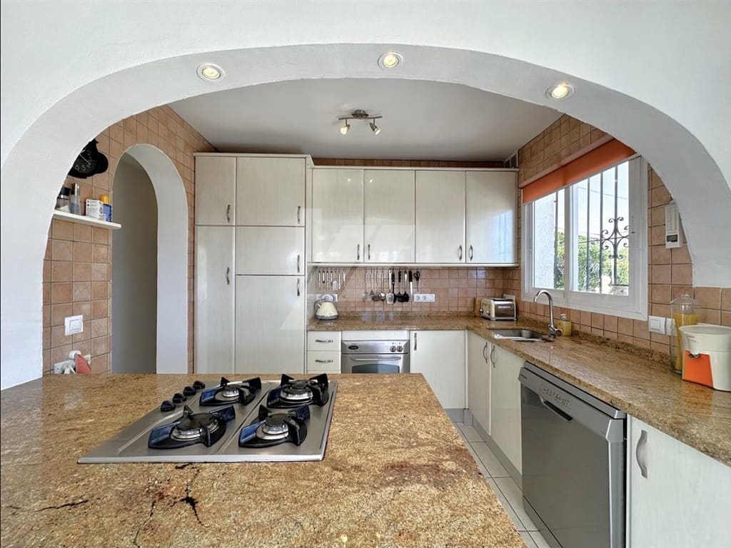 4 camera da letto Villa in vendita in Moraira con piscina garage - 875.000 € (Rif: 8798315)