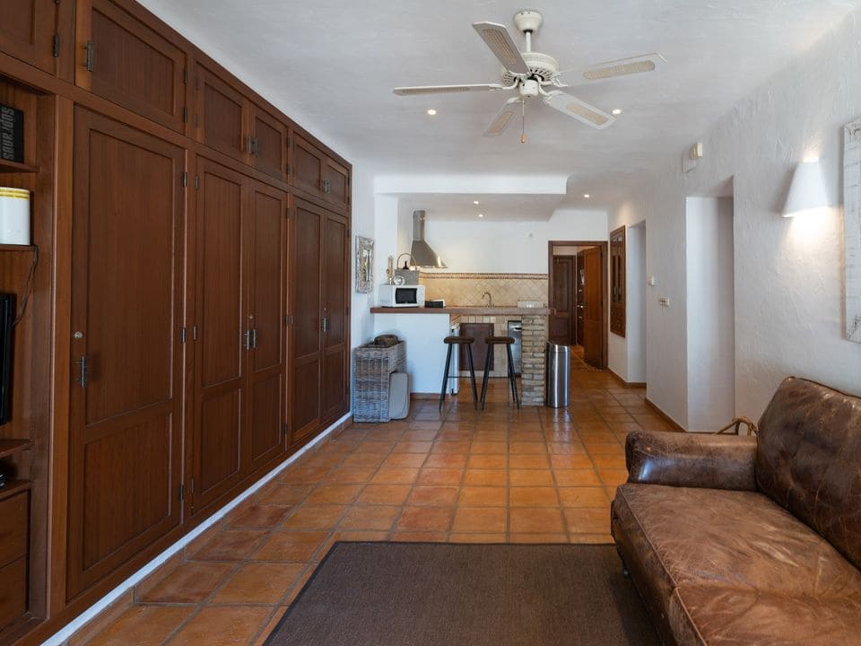 5 bedroom Villa for sale in Moraira with pool garage - € 3,995,000 (Ref: 8800559)