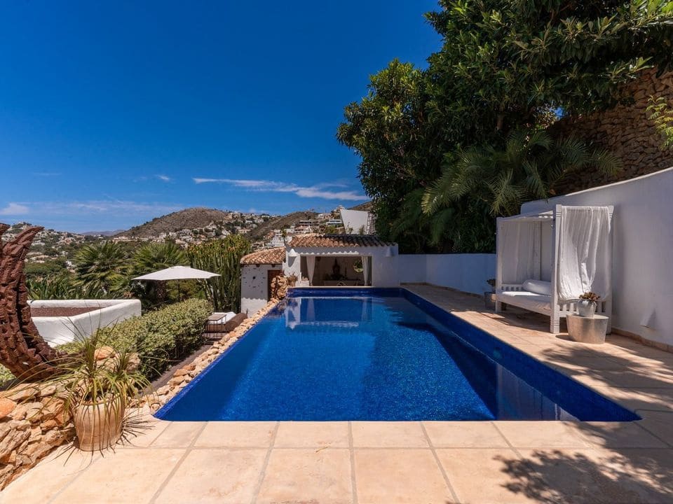 5 bedroom Villa for sale in Moraira with pool garage - € 3,995,000 (Ref: 8800559)
