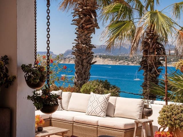 Chalet de 5 habitaciones en Moraira, Teulada-Moraira en venta con piscina garaje - 3.995.000 € (Ref: 8800559)