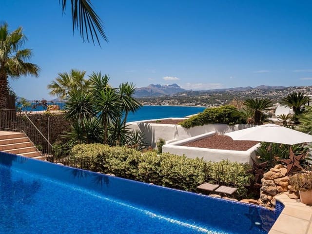Chalet de 5 habitaciones en Moraira, Teulada-Moraira en venta con piscina garaje - 3.995.000 € (Ref: 8800559)