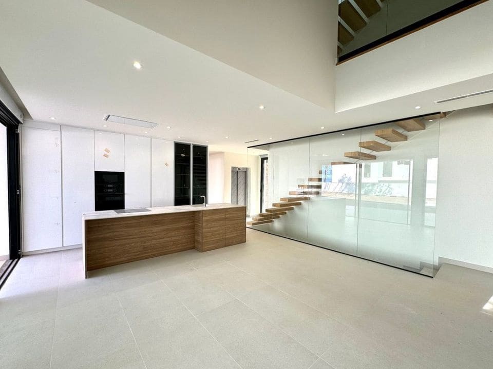 4 soveværelse Villa til salg i Denia med swimmingpool garage - € 2.400.000 (Ref: 8826961)