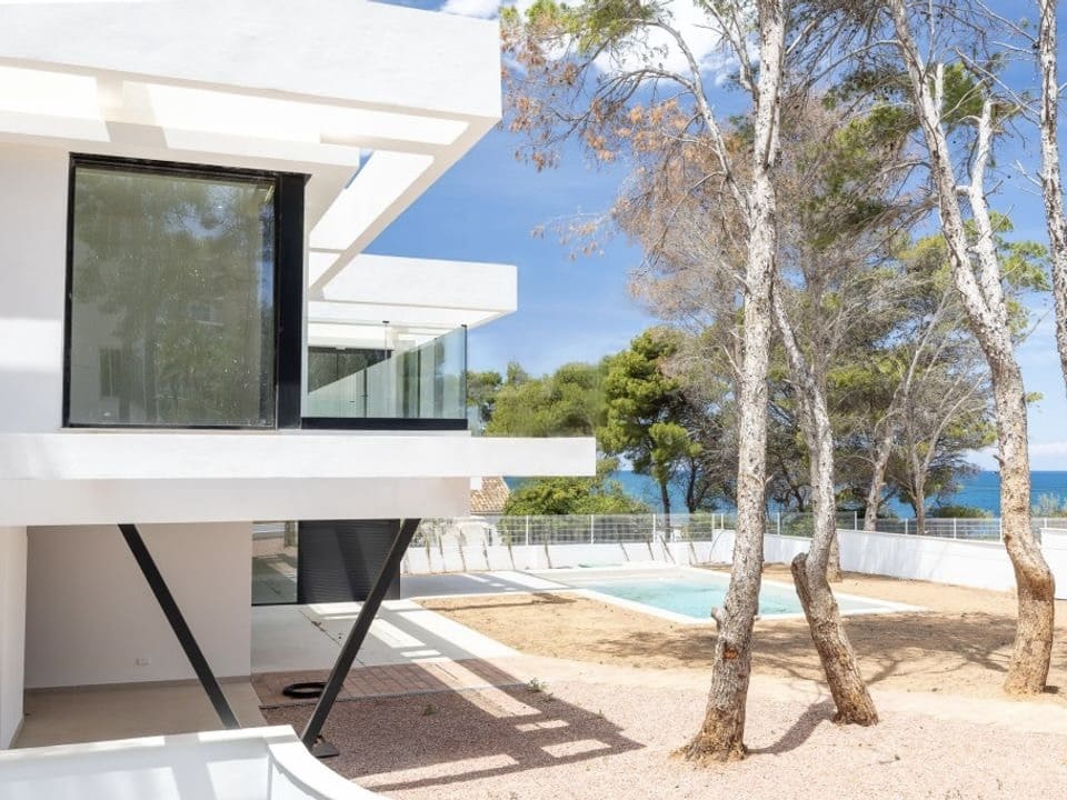 4 soveværelse Villa til salg i Denia med swimmingpool garage - € 2.400.000 (Ref: 8826961)