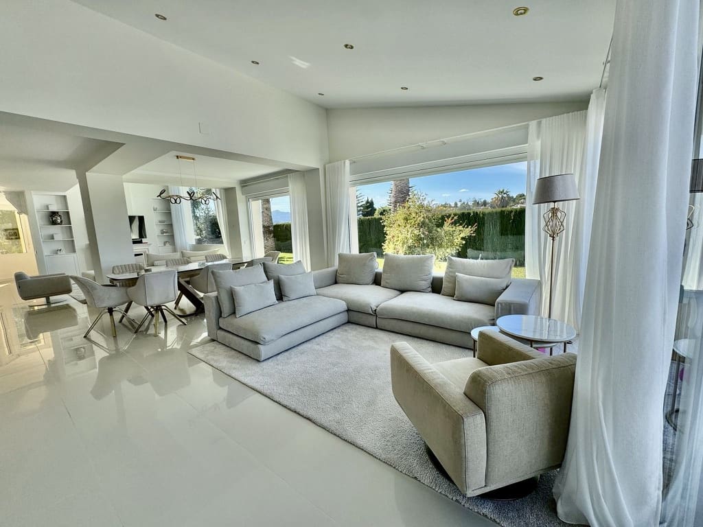 5 bedroom Villa for sale in La Xara with pool garage - € 2,150,000 (Ref: 8842586)