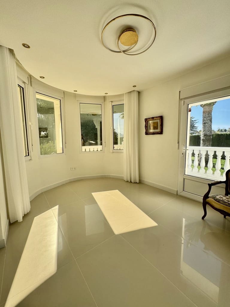 5 bedroom Villa for sale in La Xara with pool garage - € 2,150,000 (Ref: 8842586)