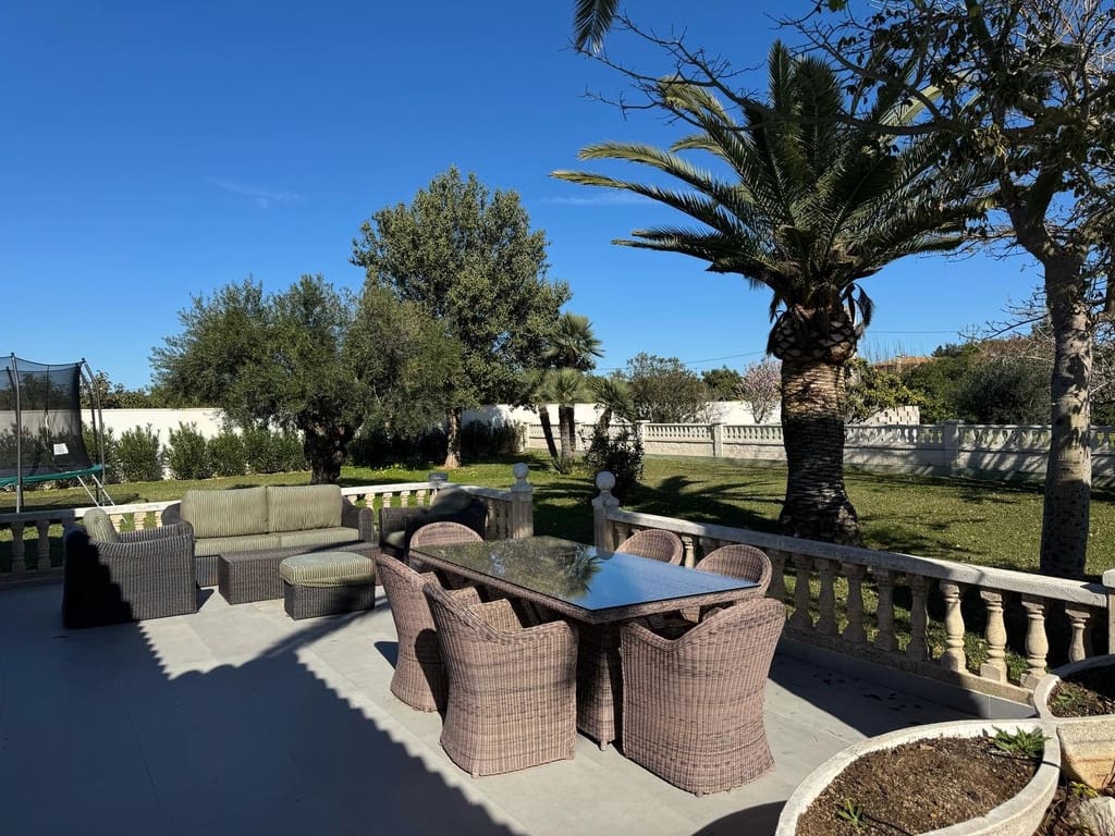 5 bedroom Villa for sale in La Xara with pool garage - € 2,150,000 (Ref: 8842586)