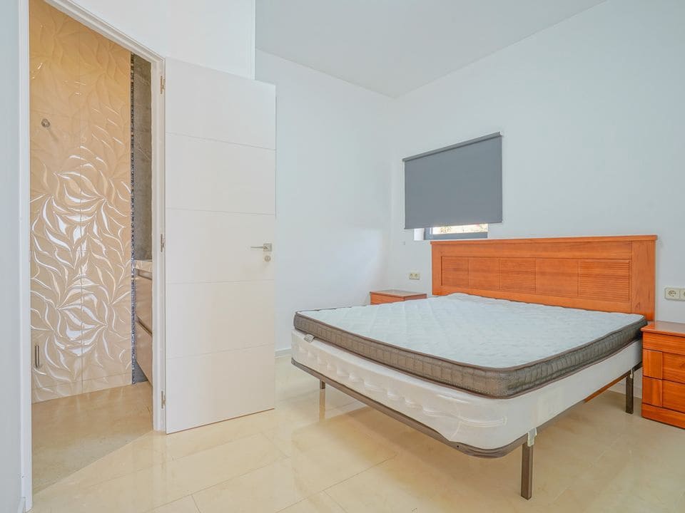 5 quarto Moradia para venda em Cumbre del Sol com piscina garagem - 690 000 € (Ref: 8842587)