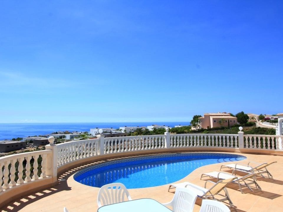 5 quarto Moradia para venda em Cumbre del Sol com piscina garagem - 690 000 € (Ref: 8842587)