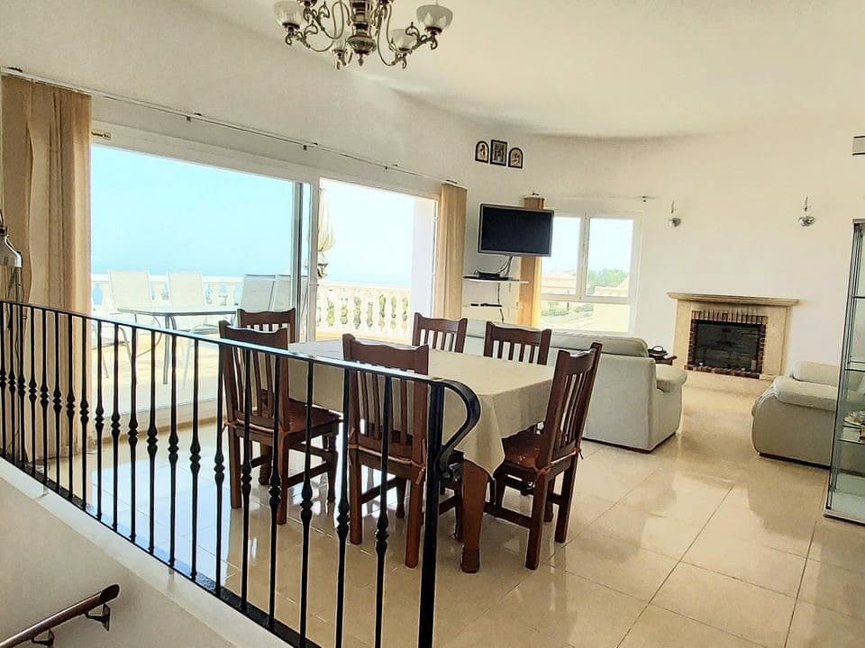 5 quarto Moradia para venda em Cumbre del Sol com piscina garagem - 690 000 € (Ref: 8842587)