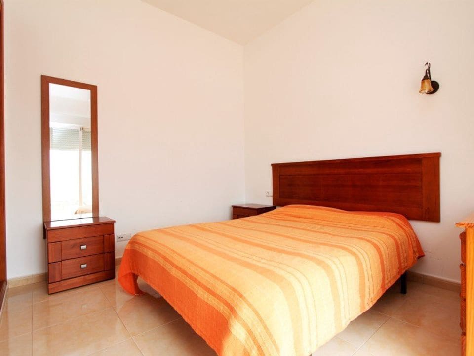 5 quarto Moradia para venda em Cumbre del Sol com piscina garagem - 690 000 € (Ref: 8842587)