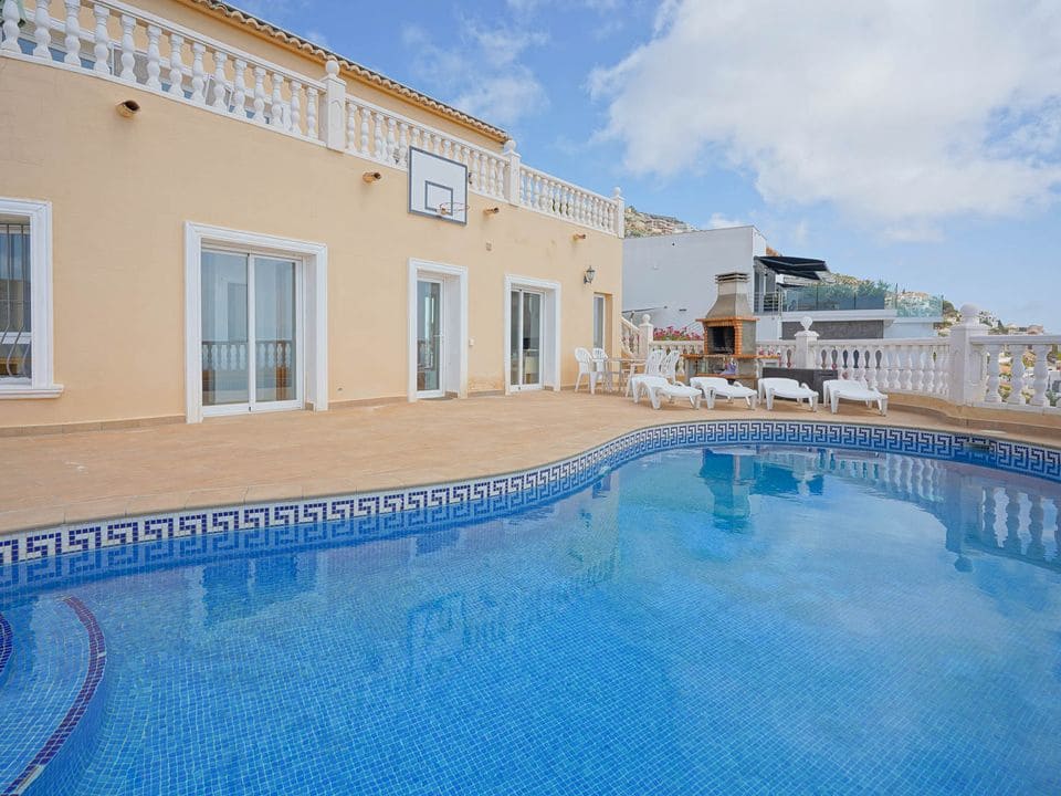 5 quarto Moradia para venda em Cumbre del Sol com piscina garagem - 690 000 € (Ref: 8842587)