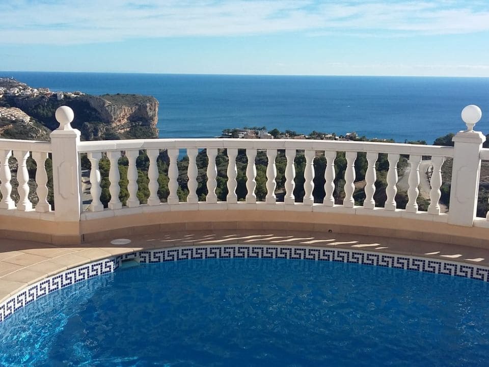 5 quarto Moradia para venda em Cumbre del Sol com piscina garagem - 690 000 € (Ref: 8842587)