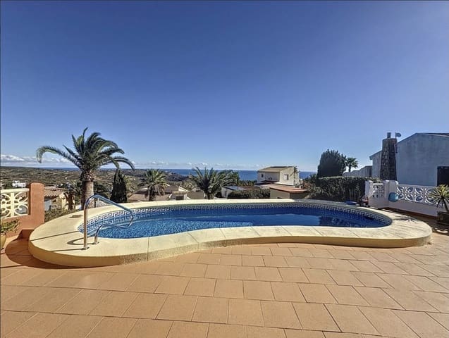 3 slaapkamer Villa te koop in Benitachell / Benitatxell met zwembad garage - € 420.000 (Ref: 8885600)