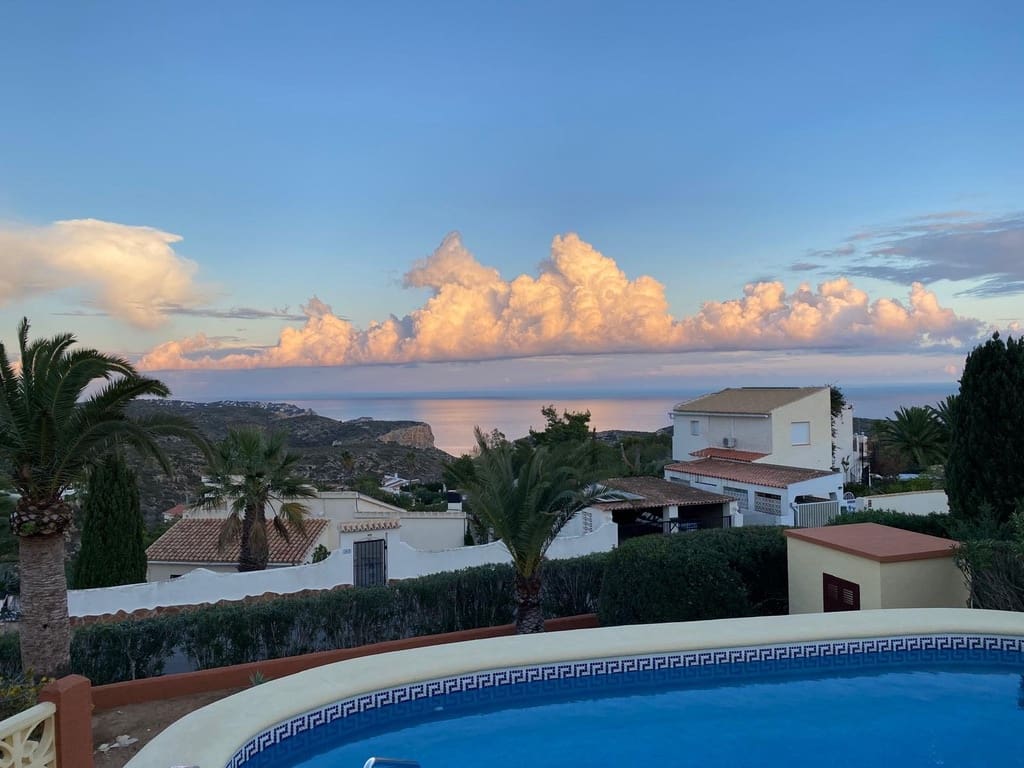 3 slaapkamer Villa te koop in Benitachell / Benitatxell met zwembad garage - € 420.000 (Ref: 8885600)