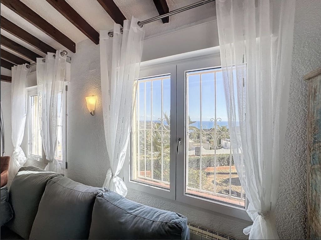 3 slaapkamer Villa te koop in Benitachell / Benitatxell met zwembad garage - € 420.000 (Ref: 8885600)