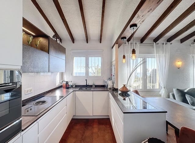 3 slaapkamer Villa te koop in Benitachell / Benitatxell met zwembad garage - € 420.000 (Ref: 8885600)