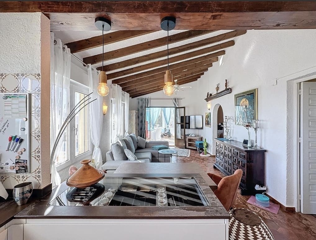 3 slaapkamer Villa te koop in Benitachell / Benitatxell met zwembad garage - € 420.000 (Ref: 8885600)