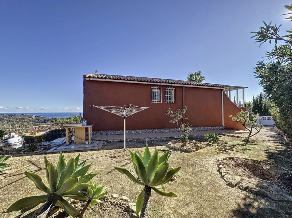 3 slaapkamer Villa te koop in Benitachell / Benitatxell met zwembad garage - € 420.000 (Ref: 8885600)