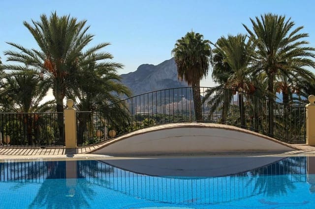 1 slaapkamer Bungalow te koop in Calpe / Calp met garage - € 180.000 (Ref: 8889075)