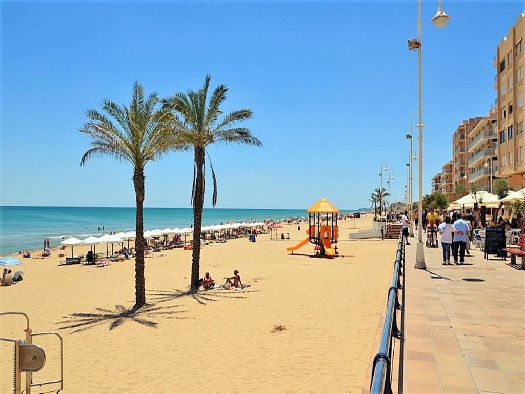 2 bedroom Apartment for sale in Guardamar del Segura with pool garage - € 337,500 (Ref: 8893914)