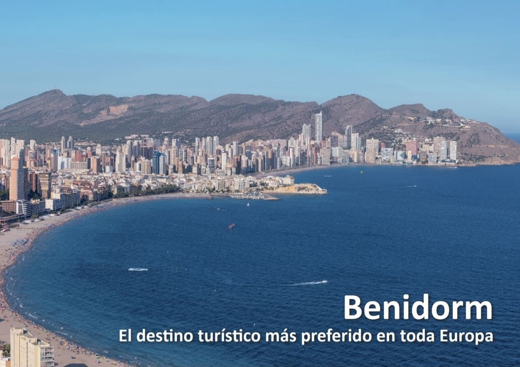 3 soveværelse Semi-Rækkehus til salg i Finestrat med garage - € 495.000 (Ref: 8910758)