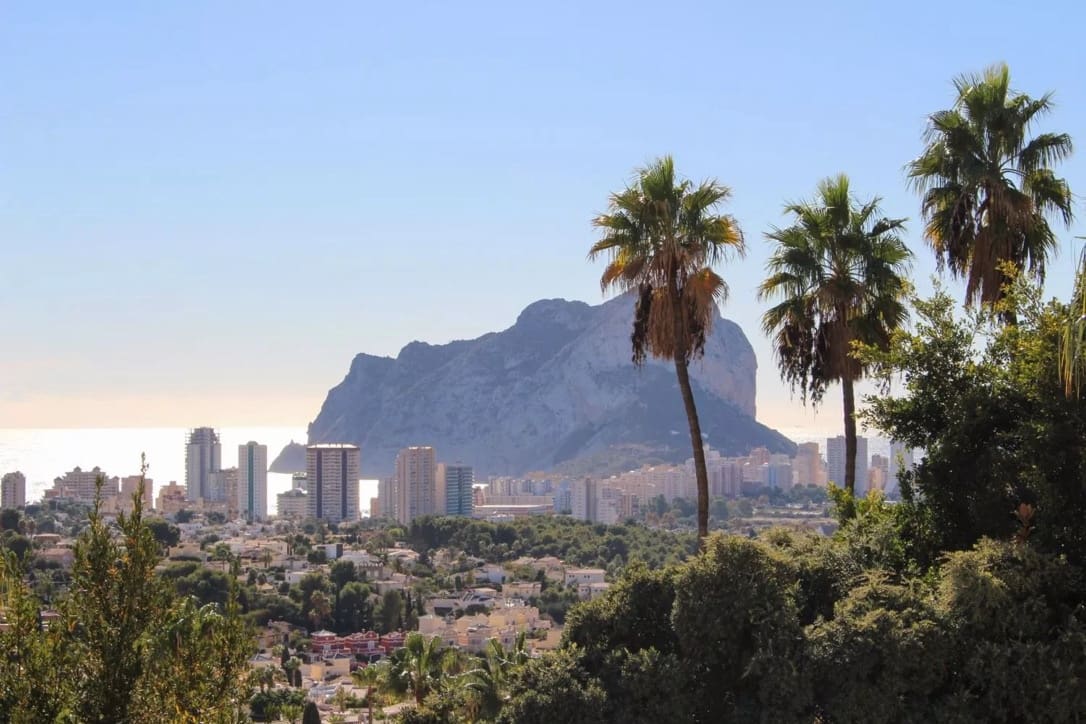 1 Zimmer Bungalow zu verkaufen in Calpe / Calp mit Pool Garage - 175.000 € (Ref: 8930194)