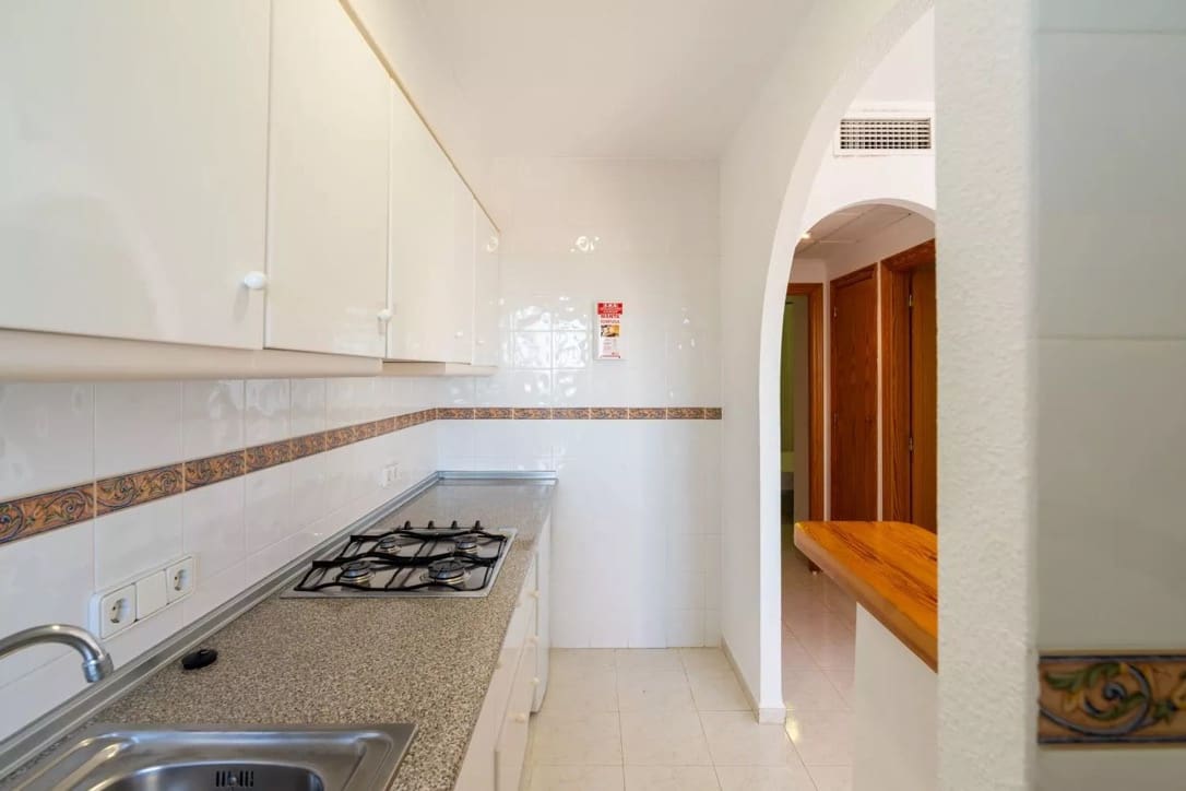 1 Zimmer Bungalow zu verkaufen in Calpe / Calp mit Pool Garage - 175.000 € (Ref: 8930194)