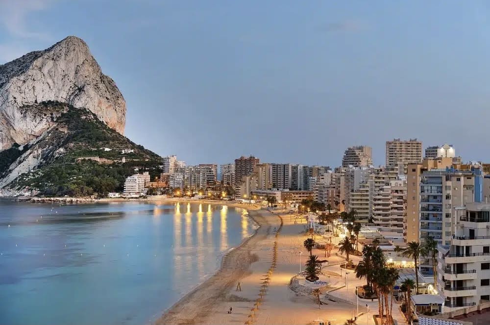 1 Zimmer Bungalow zu verkaufen in Calpe / Calp mit Pool Garage - 175.000 € (Ref: 8930194)