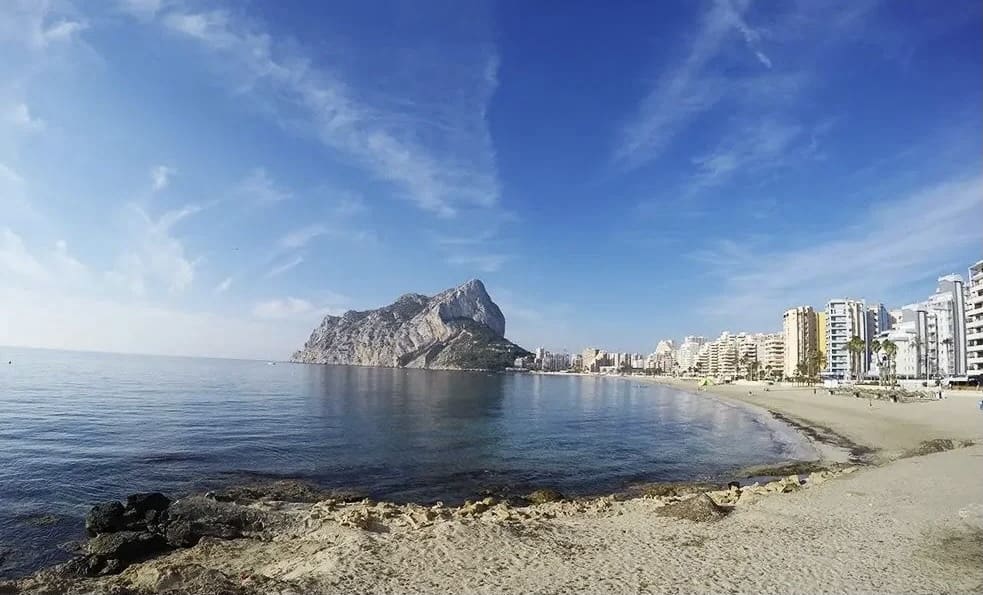 1 Zimmer Bungalow zu verkaufen in Calpe / Calp mit Pool Garage - 175.000 € (Ref: 8930194)