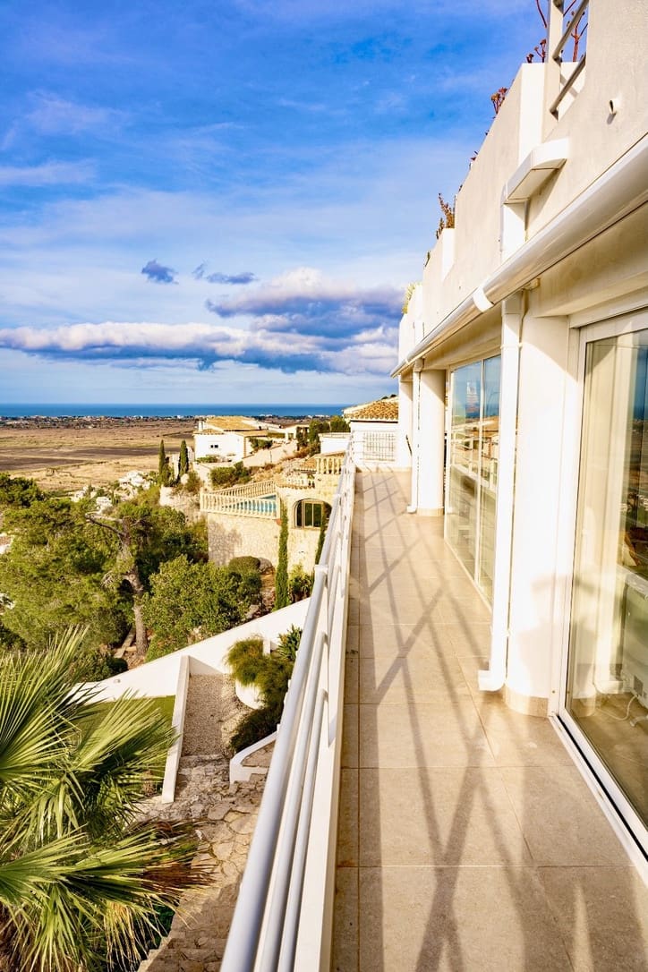 5 soveværelse Villa til salg i Monte Pego med swimmingpool garage - € 895.000 (Ref: 9041861)