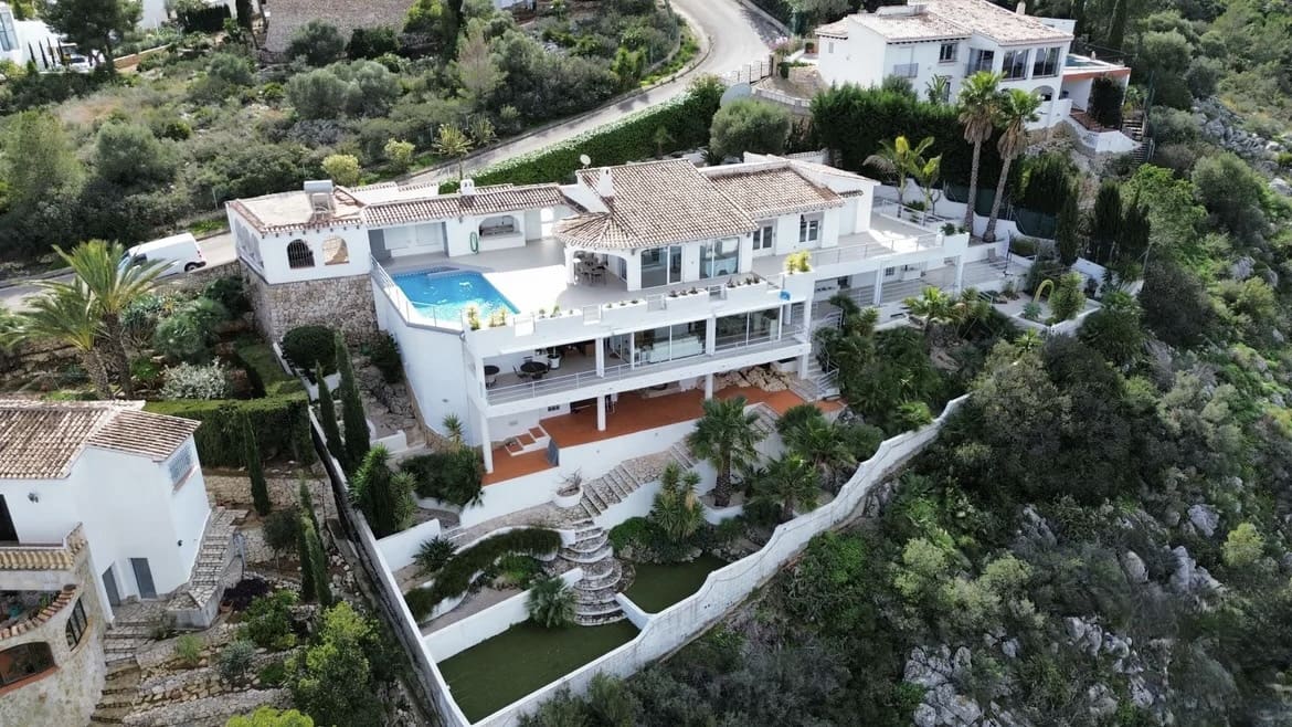 5 bedroom Villa for sale in Monte Pego with pool garage - € 895,000 (Ref: 9041861)