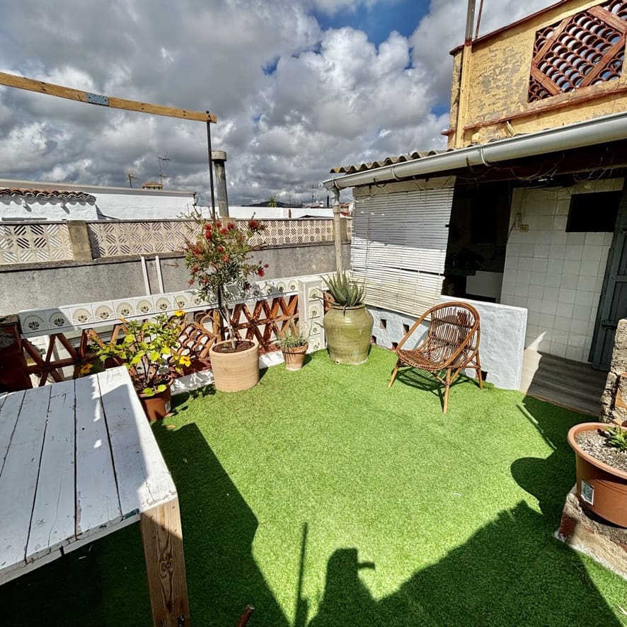 5 soverom Hus til salgs i Bellreguard med garasje - € 159 000 (Ref: 9041864)