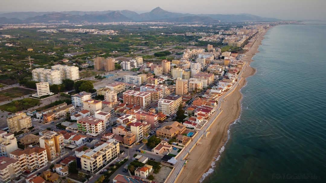 5 soverom Hus til salgs i Bellreguard med garasje - € 159 000 (Ref: 9041864)