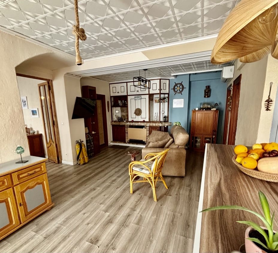 5 soverom Hus til salgs i Bellreguard med garasje - € 159 000 (Ref: 9041864)