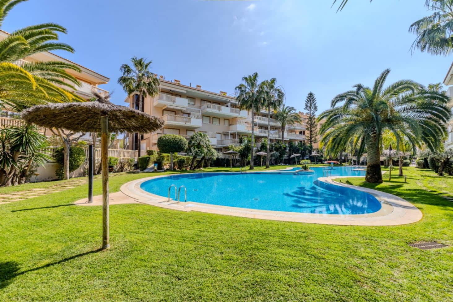 4 sypialnia Apartament na sprzedaż w Arenal z basenem garażem - 599 000 € (Ref: 9041865)